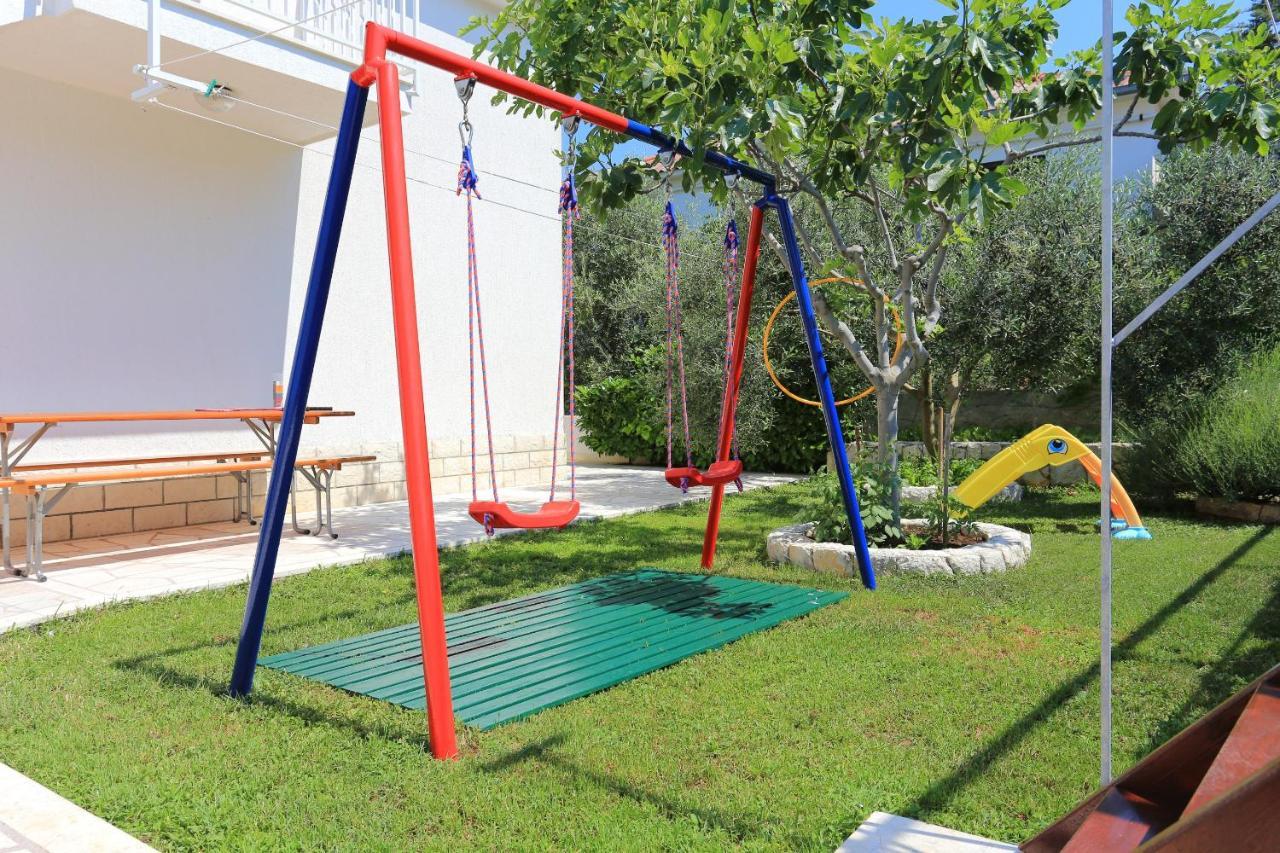 Family Friendly Seaside Apartments Razanj, Rogoznica - 10373 Exterior photo