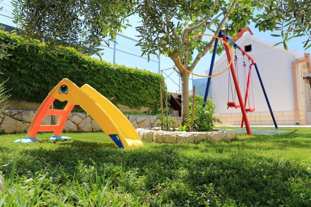 Family Friendly Seaside Apartments Razanj, Rogoznica - 10373 Exterior photo