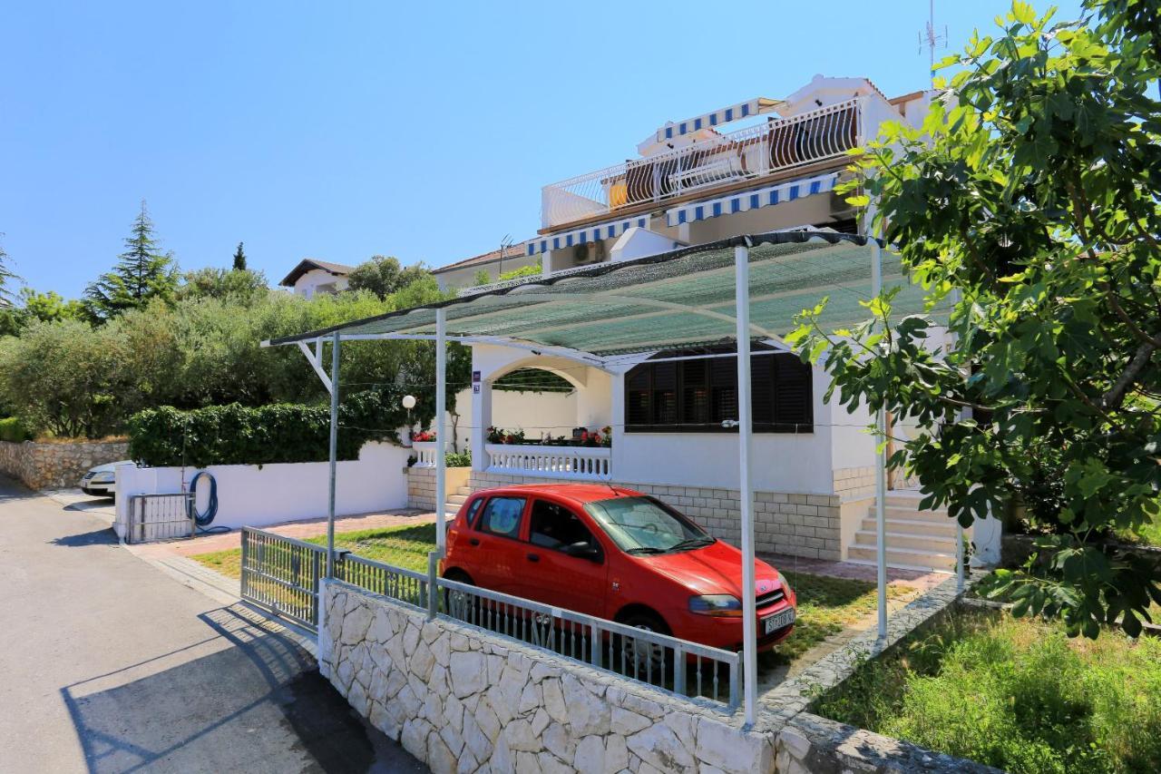 Family Friendly Seaside Apartments Razanj, Rogoznica - 10373 Exterior photo