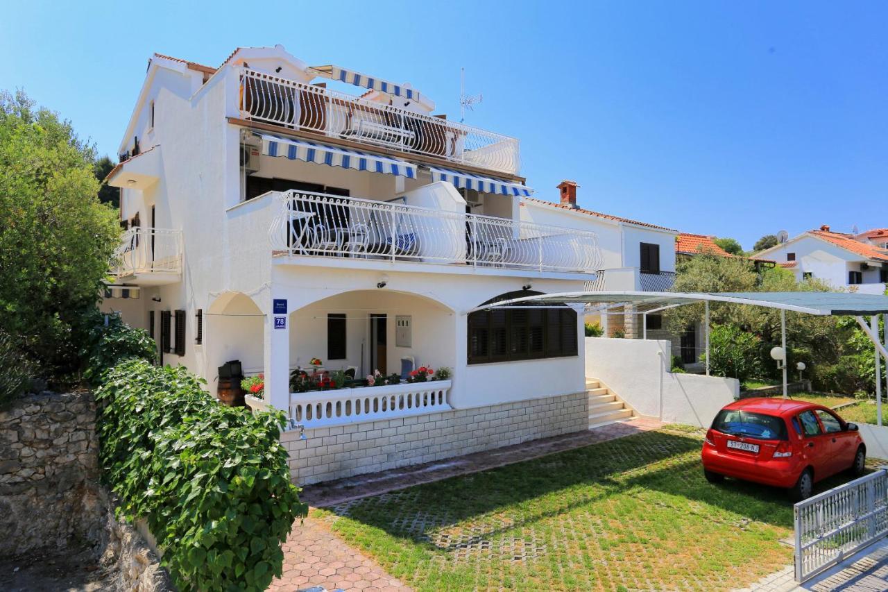 Family Friendly Seaside Apartments Razanj, Rogoznica - 10373 Exterior photo