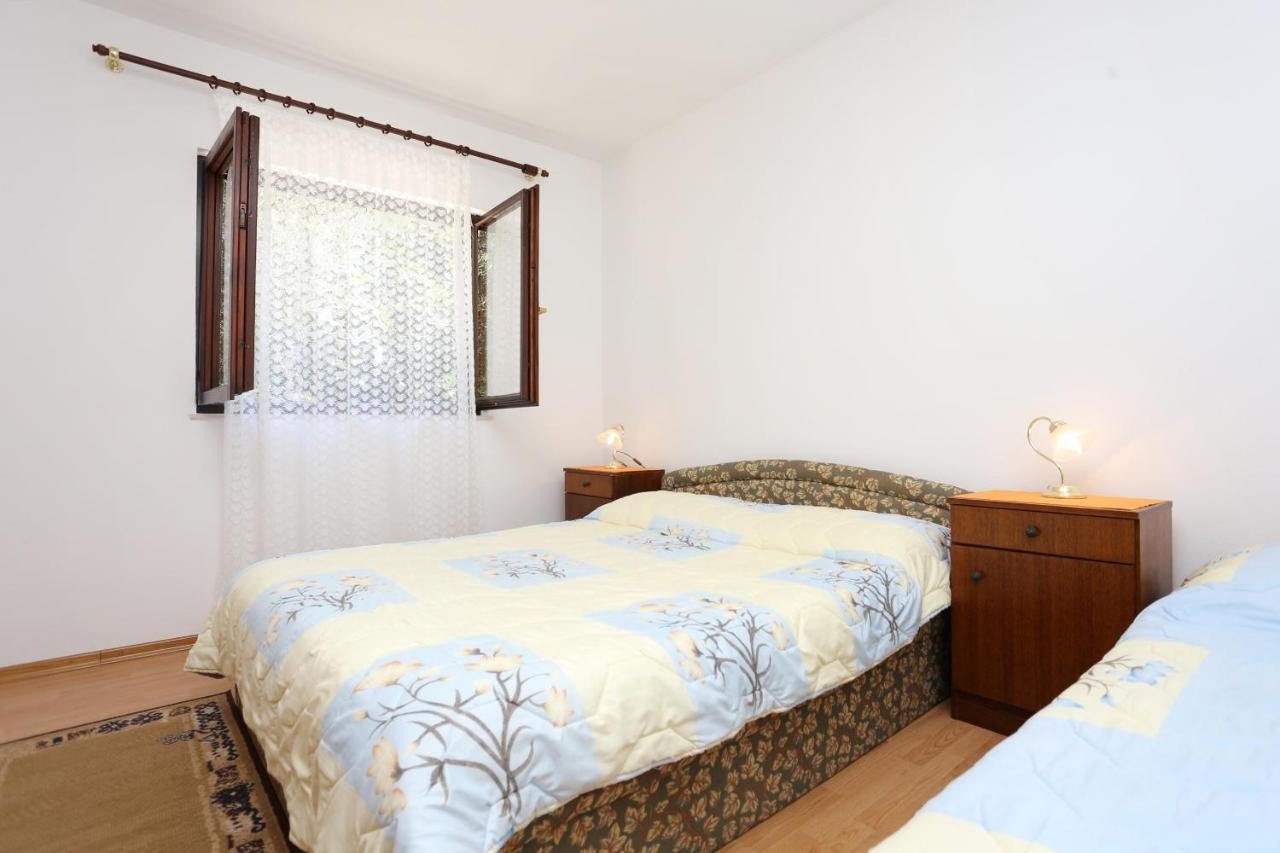 Family Friendly Seaside Apartments Razanj, Rogoznica - 10373 Exterior photo