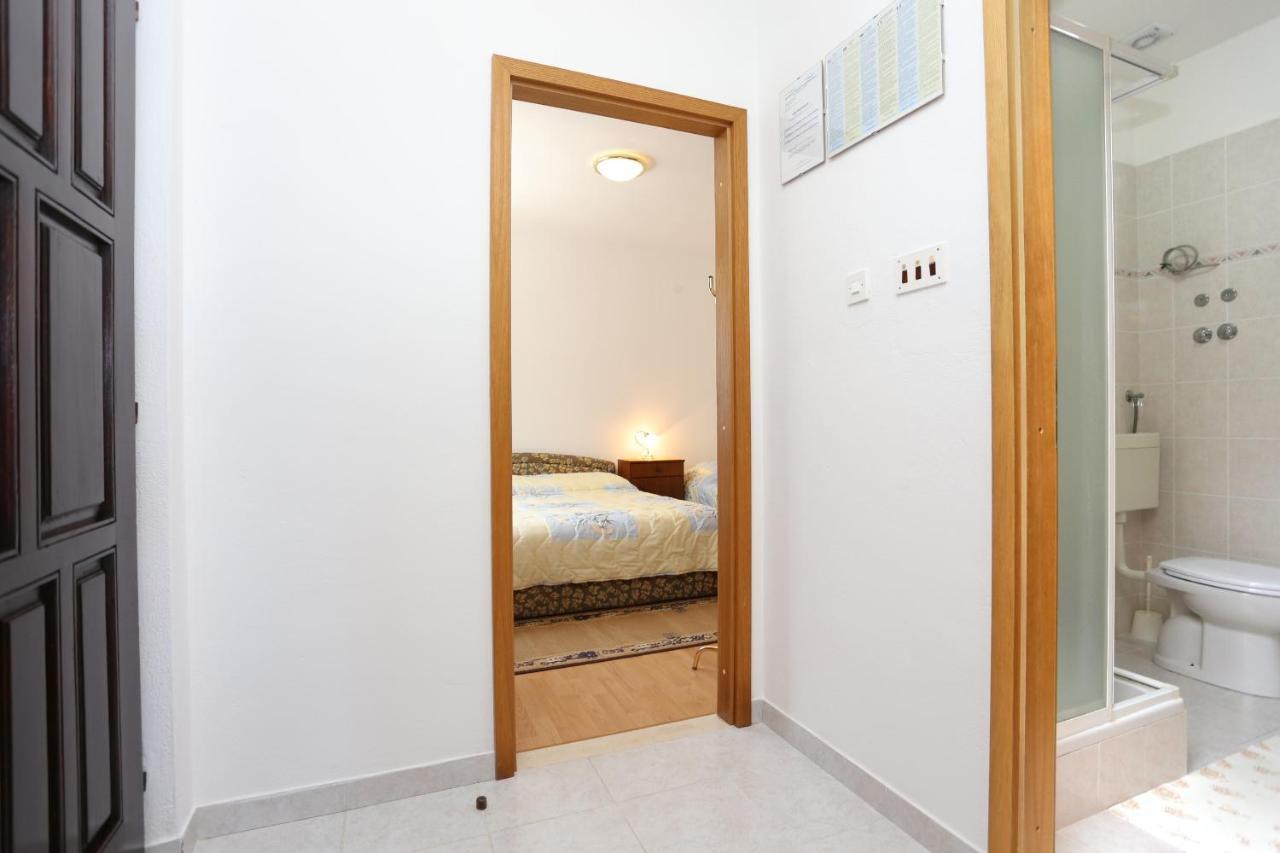 Family Friendly Seaside Apartments Razanj, Rogoznica - 10373 Exterior photo