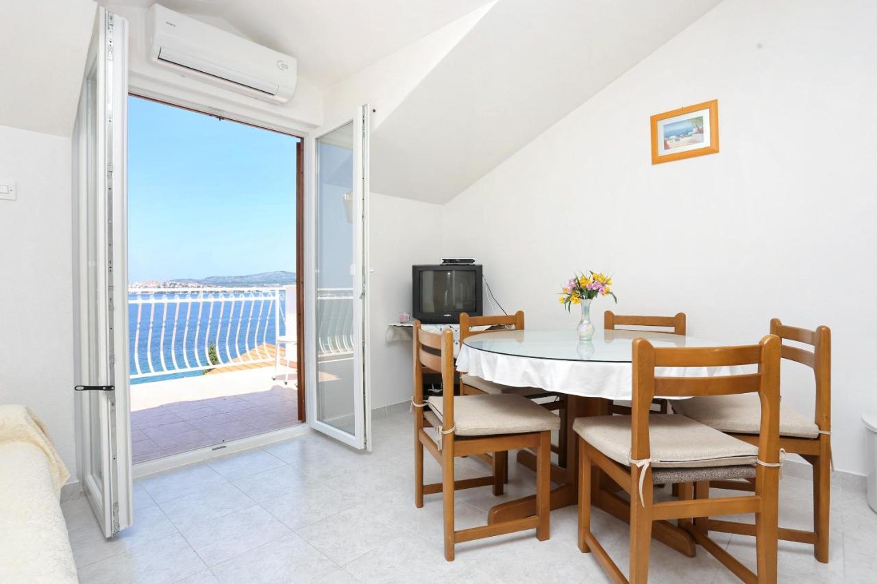 Family Friendly Seaside Apartments Razanj, Rogoznica - 10373 Exterior photo