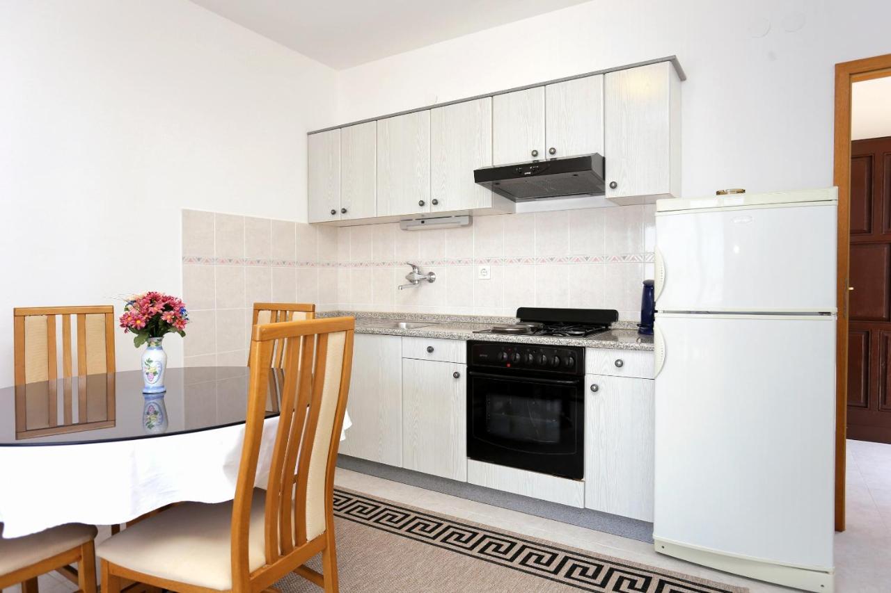 Family Friendly Seaside Apartments Razanj, Rogoznica - 10373 Exterior photo