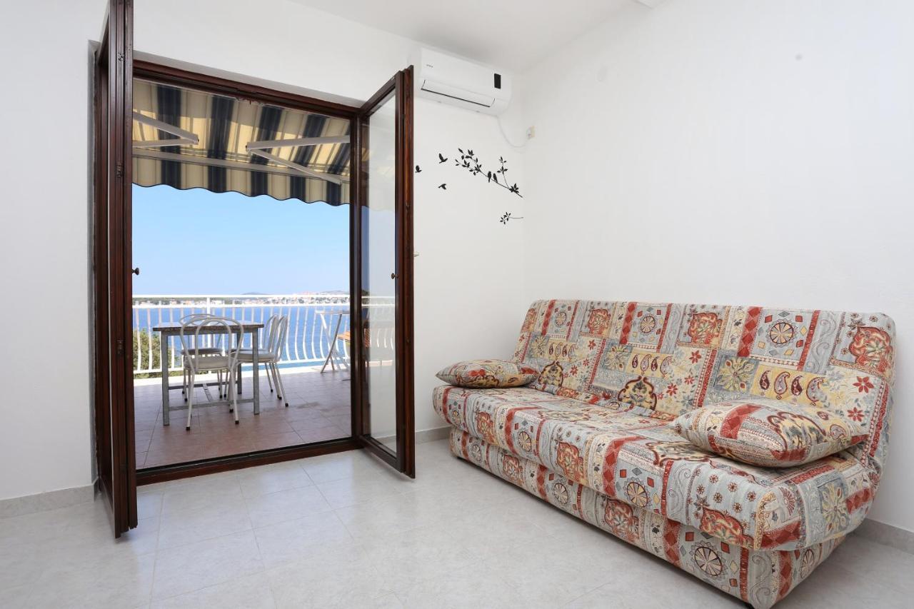 Family Friendly Seaside Apartments Razanj, Rogoznica - 10373 Exterior photo