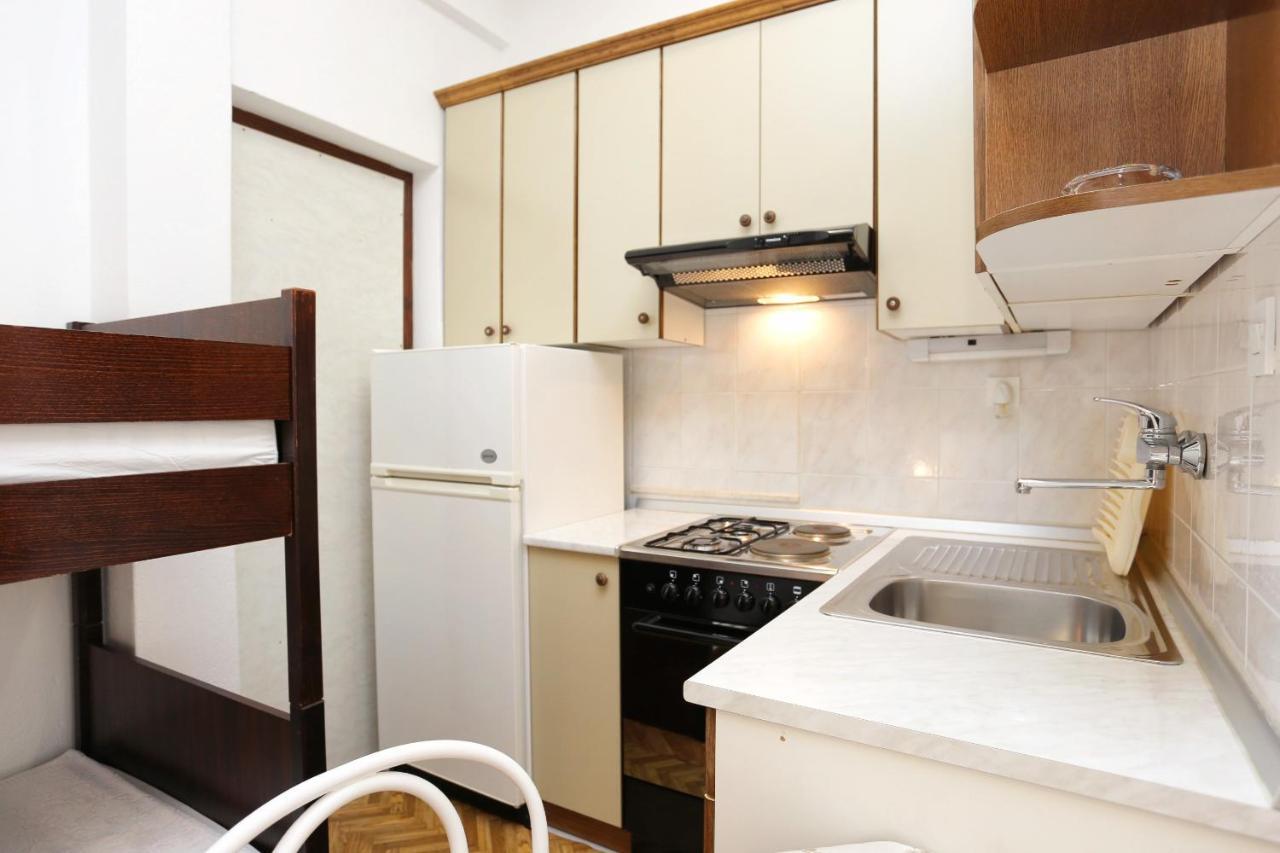 Family Friendly Seaside Apartments Razanj, Rogoznica - 10373 Exterior photo