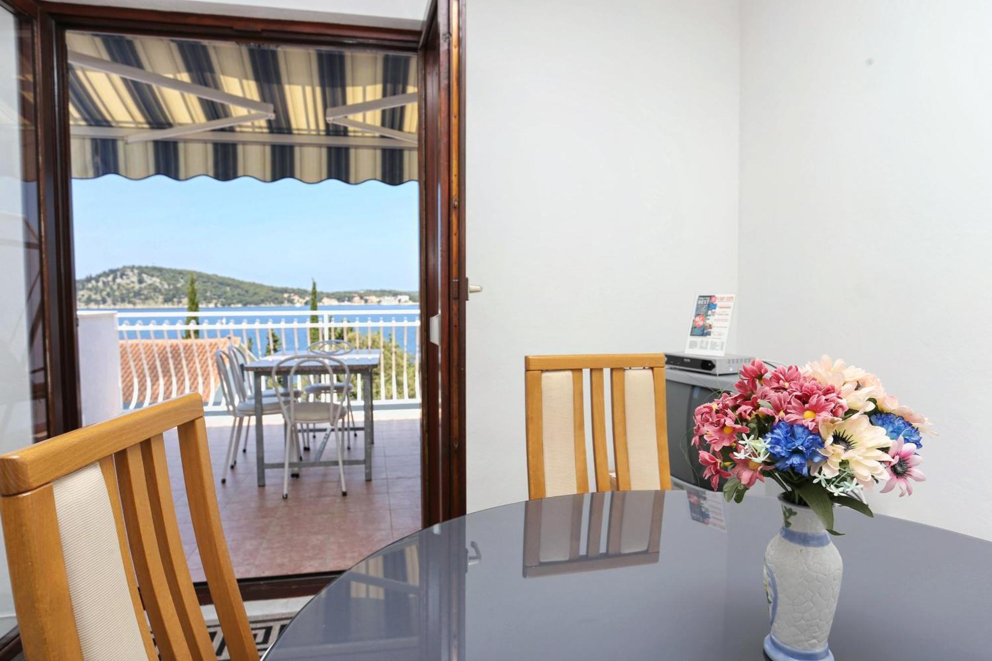 Family Friendly Seaside Apartments Razanj, Rogoznica - 10373 Room photo