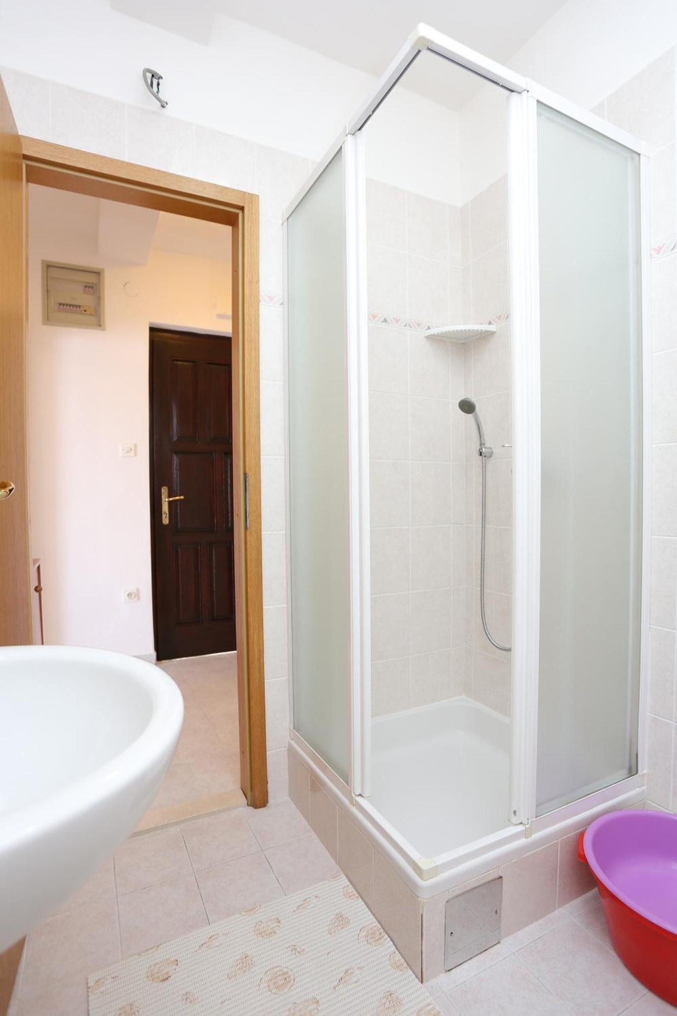 Family Friendly Seaside Apartments Razanj, Rogoznica - 10373 Room photo